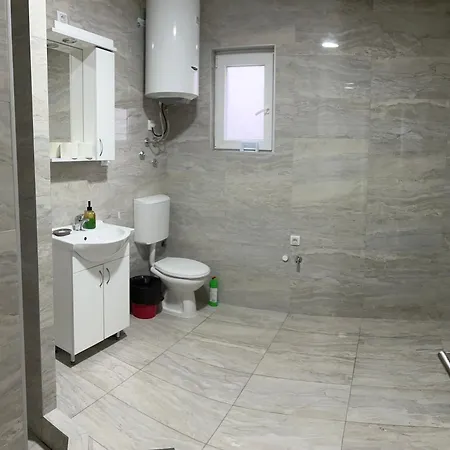 Airport Art 아파트